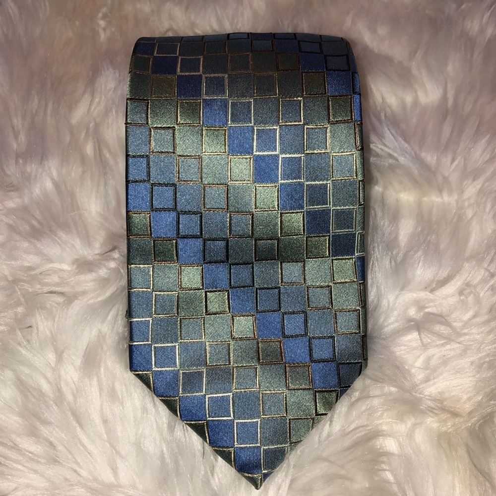 Tie